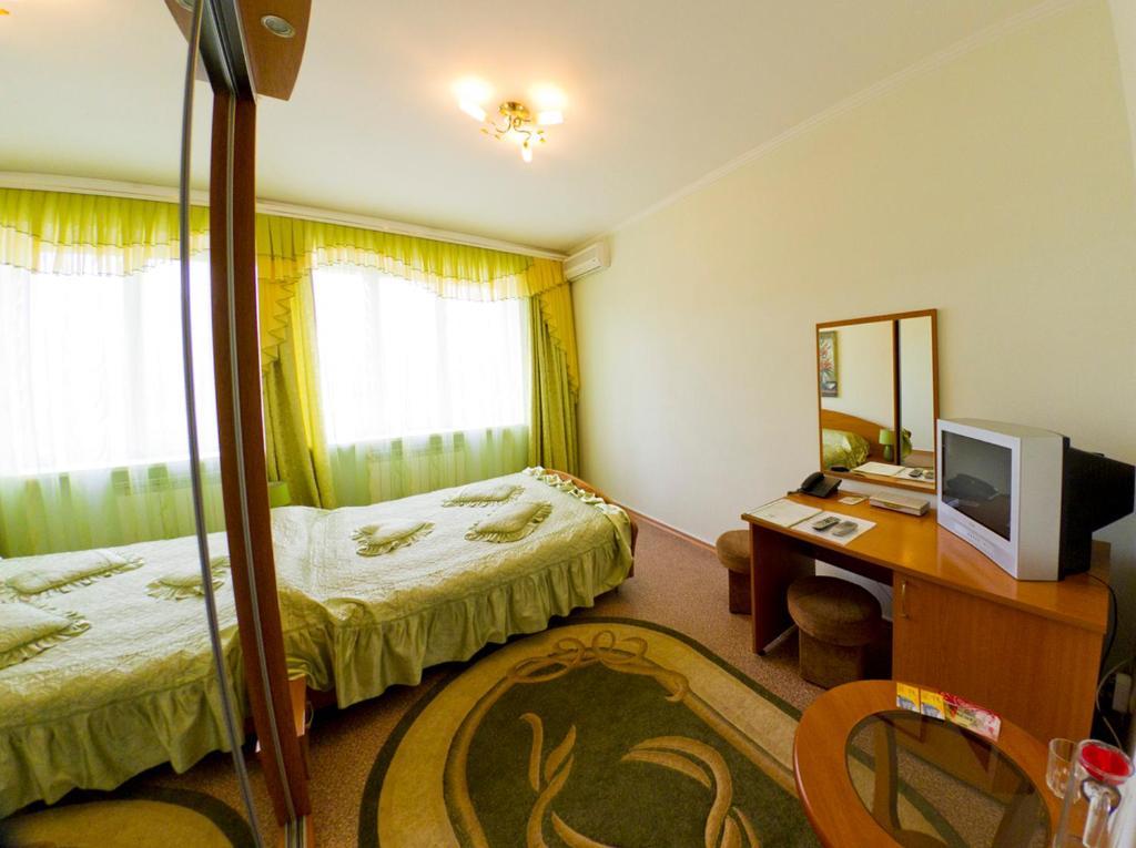 Kristina Hotel Zaporizhia الغرفة الصورة