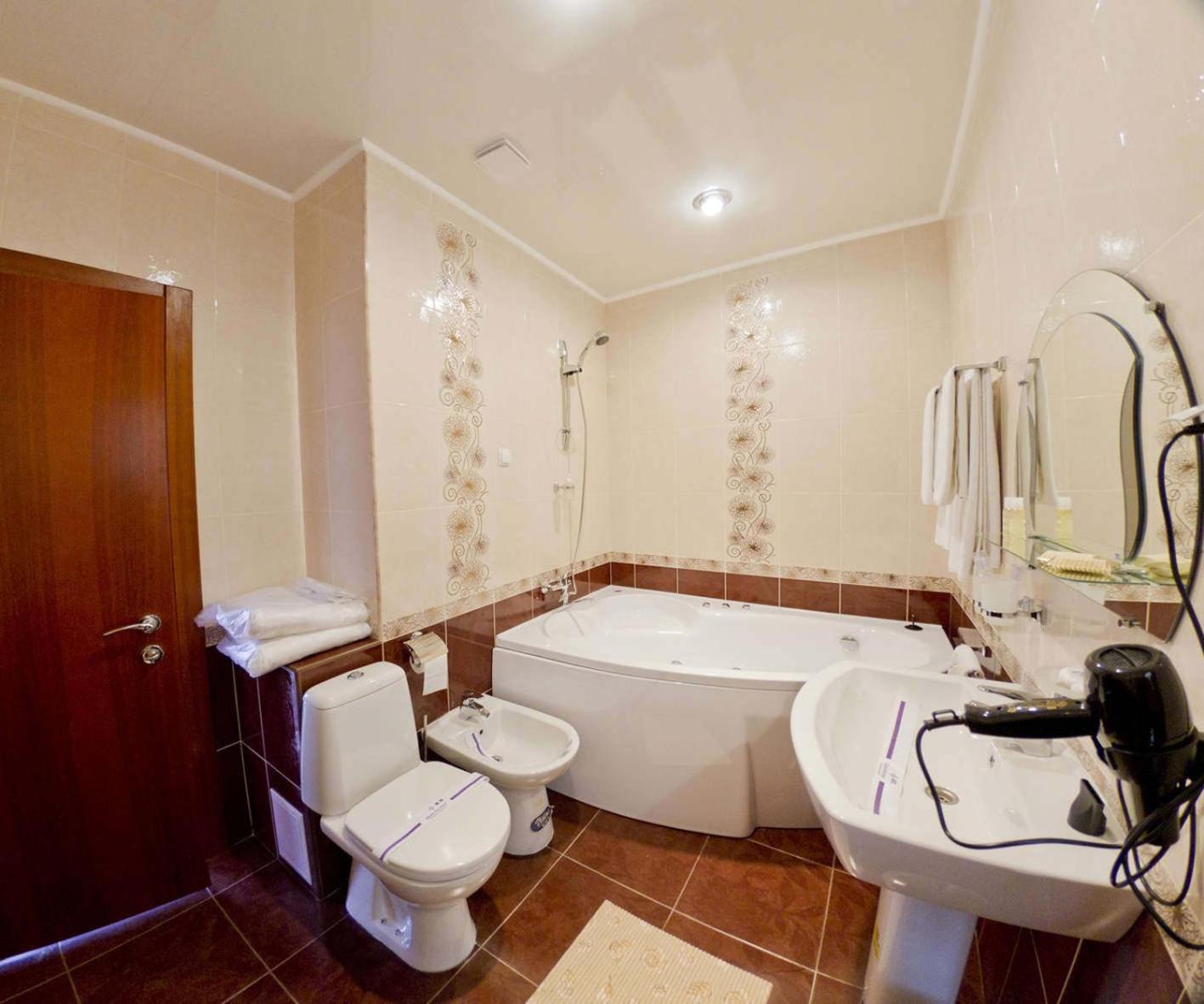 Kristina Hotel Zaporizhia المظهر الخارجي الصورة